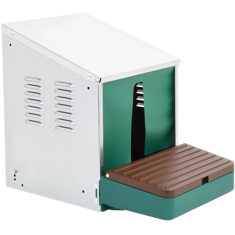 Nestomatic rollaway nest box